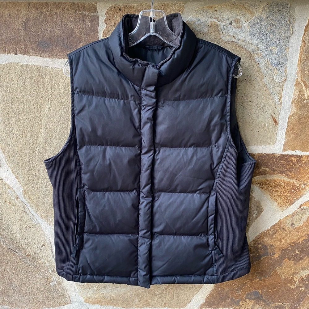 Mens GAP polyester black vest